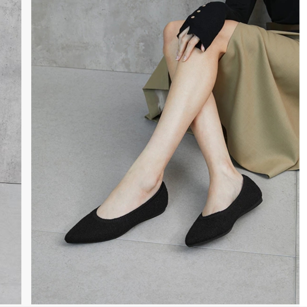 Vivaia Pointed-Toe Ballet Flats